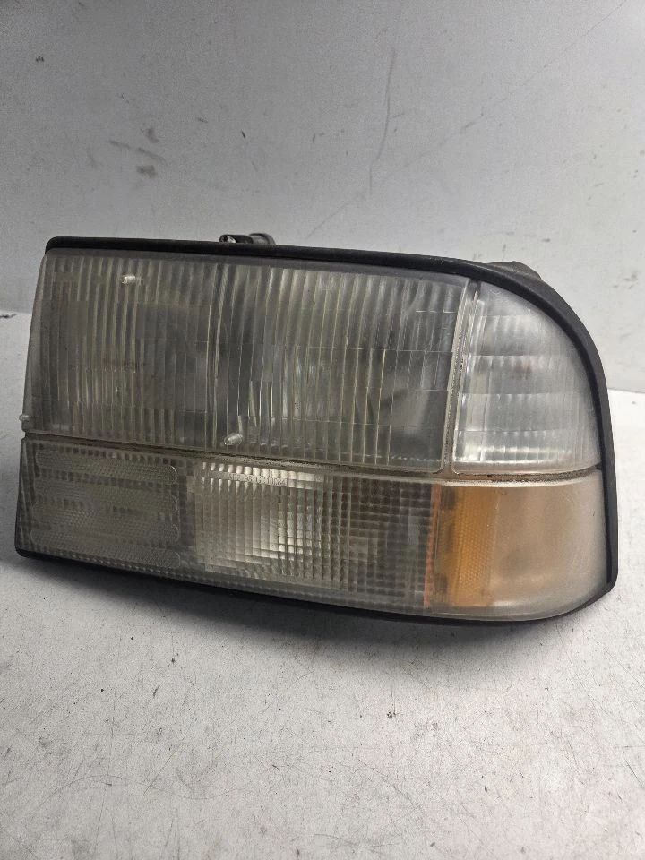 Farol de motorista GMC Canadá serve apenas 98-05 BLAZER S10/JIMMY S15 1444236 - Imagem 1 de 4