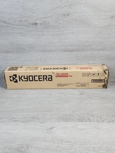Genuine Kyocera TK-5197M TK5197M Magenta Toner Cartridge - Picture 1 of 3