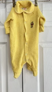 Vintage Disney Pooh Terry Yellow Footed Sleeper Snap Button Baby Clothes NB - Picture 1 of 6
