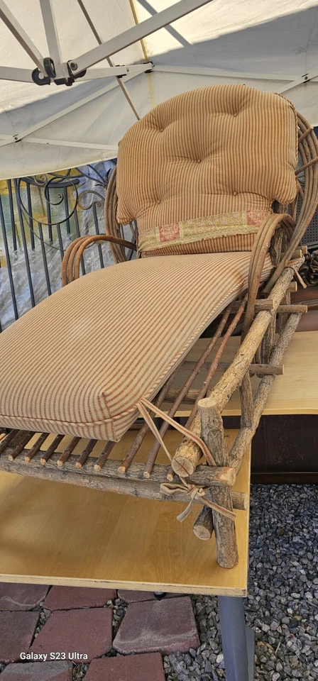 复古贵妃椅有机木材 罕见 54 longx39hx36w-30w 手工制作 舒适 — 第 1/4 张图片