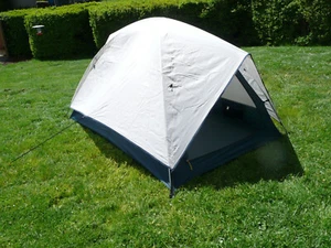REI Camp Dome 2 Camping Tent 6 ft 11'' X 4 ft 9" 2 Person With Aluminum Poles - Picture 1 of 6