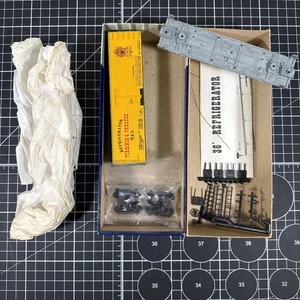 Roundhouse 3002 HO Virginia & Truckee 36' Refrigerator Car # 513 Kit - Picture 1 of 11