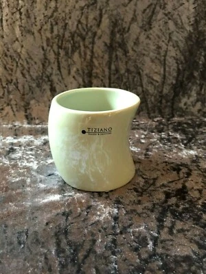 Tiziano Design Keramik Pastell Grün Vasen Vase Designobjekt  - Bild 1 von 2
