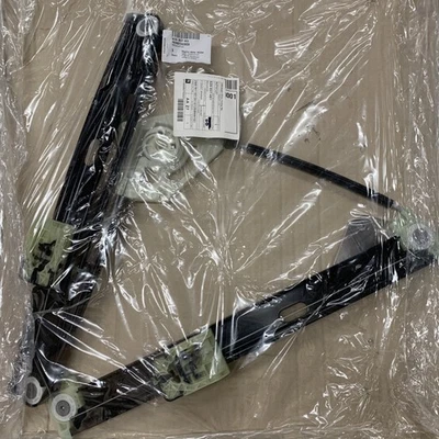 Audi A1 Front Left Passenger Electric Window Regulator Genuine 82G837461 - Image 1 of 4