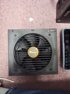 Seasonic FOCUS GM-650W 80 Plus Gold Power Supply Semi-Modular PSU - Afbeelding 1 van 4