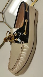 Sperry Top-Sider Women's 8.5M Navy Blue/Cream Patent Leather  EUC  - Picture 1 of 7