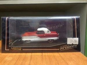 1/43 1959nNash Metropolitan Coupe White/Mardi Gras Red Art. 36254 Vitesse - Foto 1 di 2