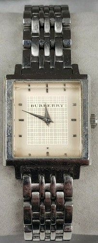 Orologio donna Burberry modello BU2014 quadrante rosa cinturino acciaio inox