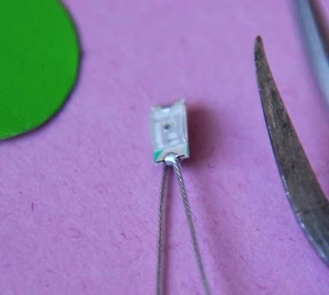 F1206G GREEN 20pcs Led Micro Litz Wired Leads Pre-soldered SMD Model DIY - Picture 1 of 3