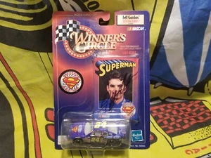 Signiert ungeöffnet Jeff Gordon #24 Dupont, Superman Racing, DC Comics, 1999 Monto C - Bild 1 von 11