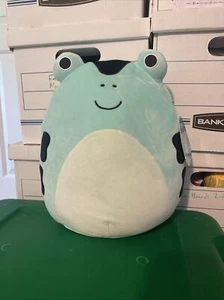 Squishmallows 11” Dear the Dart Frog Mint Green Black Spots Plush Rainforest - Picture 1 of 6