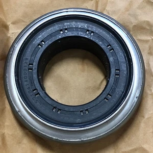 FORD EDGE MK2 Transmission Case Left Seal 2234478 JM5P-1177-AC NEW GENUINE - Picture 1 of 9