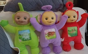 Teletubbies 2003 Hologram . 4 X Solid Figures Added - Picture 1 of 9