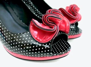 Rockabilly Monroe Hauptklobige Spike Absätze Schweizer Punkt Rüsche Peep Toe Schleife 8,5 - Bild 1 von 10
