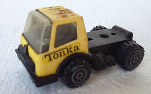 Vintage Tonka Die Cast Truck -Yellow - 3 1/4" long - Imagen 1 de 7