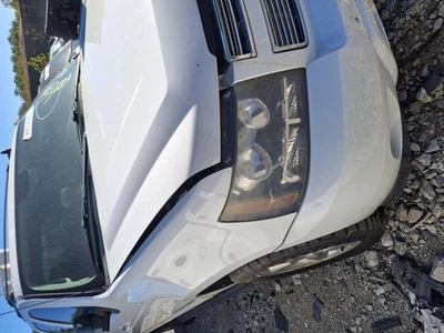 Conjunto de faros derechos usados se adapta a: Chevrolet Avalanche 1500 2012 grado derecho A Foto 1 de 4