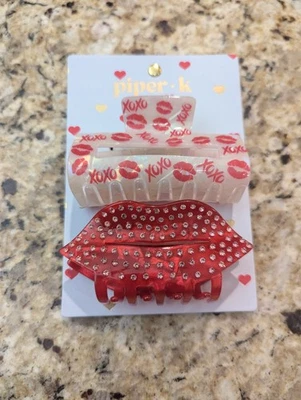 Piper K 2 Pack 3" Claw Clip Hair Clips Valentine Love Kisses Red White - Image 1 of 4