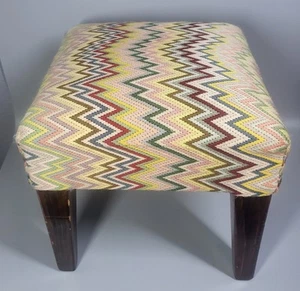 Vintage Small Footstool Recovered in Modern Zigzag Material Approx 29x29x29cm - Picture 1 of 24
