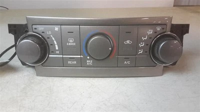 Toyota Highlander 2013 controles de temperatura delanteros Foto 1 de 4