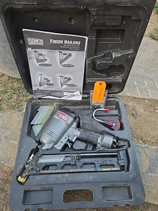 SENCO Finish Pro 42XP Pneumatic Angle Finish Nailer - Picture 1 of 9
