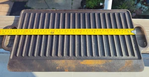 Vintage Lodge Griddle 7G12 Double Sides 17 x 9 - Picture 1 of 7