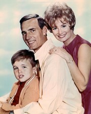 BETH BRICKELL DENNIS WEAVER CLINT HOWARD GENTLE BEN 8X10 PHOTO CAST TV PORTRAIT