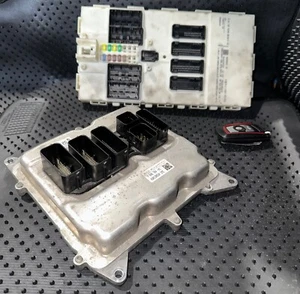 BMW 328i F30 BODY CONTROL MODULE COMPUTER BCM & ECU DME ENGINE CONTROL UNIT &KEY - Bild 1 von 9