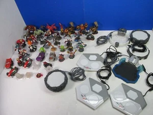 43 SKYLANDERS DISNEY INFINTY FIGURE set VIDEO GAME BUNDLE key trap team PORTAL - Picture 1 of 11