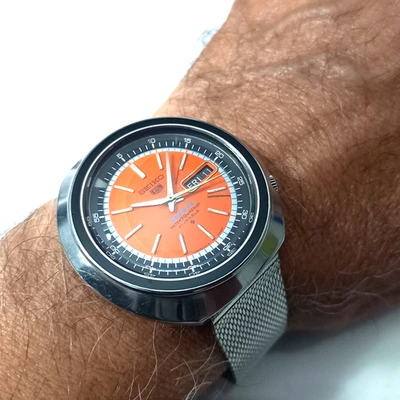 SEIKO 5 SPORTS 6119-6400 UFO DIVER'S WATER 70M RESIST AÑOS 70 estado original Foto 1 de 4