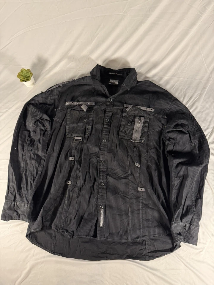 Camisa South Pole listrada preta/cinza com colarinho abotoado Y2K tamanho XXL - Imagem 1 de 4