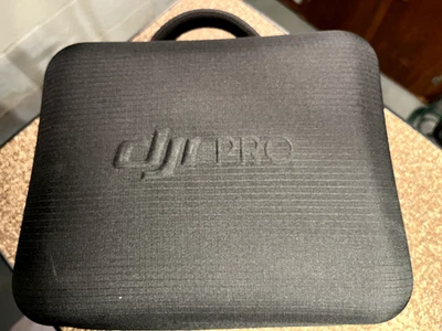 DJI Ronin RS4 Pro WITH ORIGINAL CARRYING CASING - ACTUAL PICTURES - Image 1 of 4