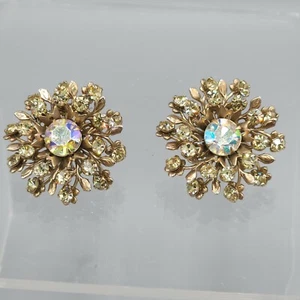 Large Jonquil and Aurora Borealis Rhinestone Gold Tone Fiigree Clip Earrings - Picture 1 of 8
