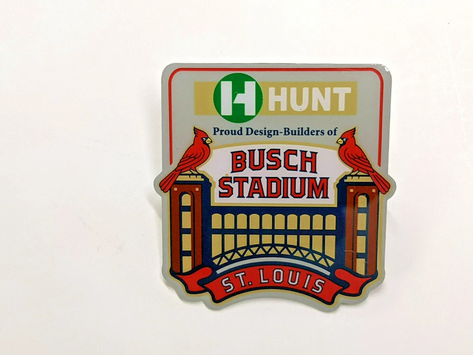 RARE HTF ST. LOUIS CARDINALS BUSCH STADIUM CONSTRUCTION WORKER PIN  - Imagem 1 de 1