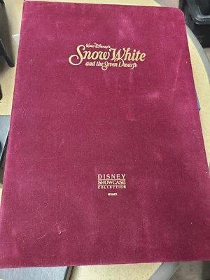 Disney Snow White And Seven Dwarfs Showcase 24k Gold Collectable Cards Limited # - Image 1 of 4
