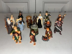 Herr der Ringe Kinder Überraschung Figuren Lotr Figuren mehrere Serien Lot - Bild 1 von 10