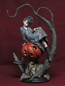 1/7 Unpainted Witch's Apprentice With Pumpkin Resin Model Garage Kit Statue  - Picture 1 of 5