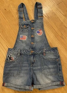 Lei Girls Bib Overalls Shorts Sz L Blue Denim Patches Peace Flag 4th Of July EUC - Picture 1 of 12