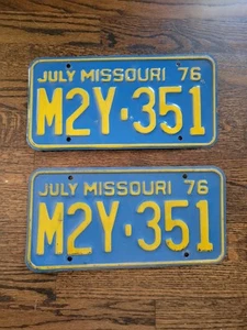 MISSOURI PAIR OF LICENSE PLATES 1976 JULY M2Y 351 - See Pictures - Picture 1 of 3