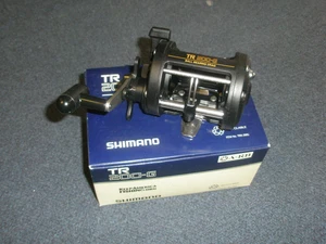 Carrete multiplicador Shimano TR200G Levelwind aparejos de pesca de mar - Imagen 1 de 1
