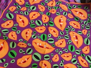 Lush 💥 Knot Wrap Furoshiki 🎃 Reißzähne 🎃 Halloween 🎃 Fangs 🎃 neu Tuch - Bild 1 von 4