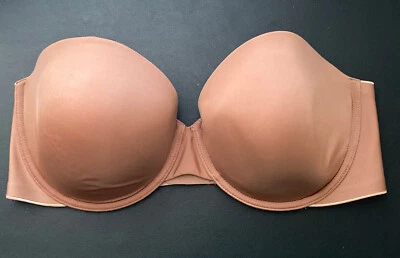 Sujetador sin tirantes forrado Victoria's Secret talla 38D marrón cacao Foto 1 de 4