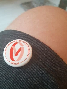 Middlesbrough Volunteer Bureau Vintage badge - Picture 1 of 2