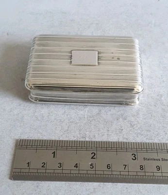 BUENA CAJA DE TABACO ANTIGUA GEORGIANA DE PLATA MACIZA.   109gms.  L. 8cms.  BIRM. 1803 Foto 1 de 4