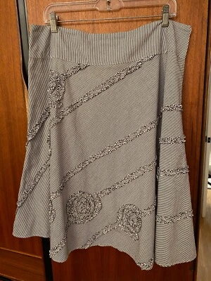 Sunny Leigh Cotton Skirt w/Yoke & Front Appl's Blk/Wht Narrow Stripes Sz 14 EUC - Image 1 of 4