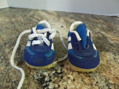 复古 2 条纹慢跑运动鞋 20 世纪 70 年代美国制造蓝色和白色 - 小号 - 4 英寸 — 第 1/4 张图片