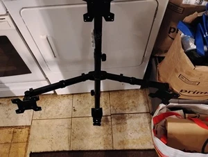 Schreibtischständer 3 Monitor - Bild 1 von 3