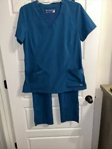 White Cross Blue Circle Scrub Top W/ Blue Pro Scrub Pants Set Size M - Picture 1 of 4