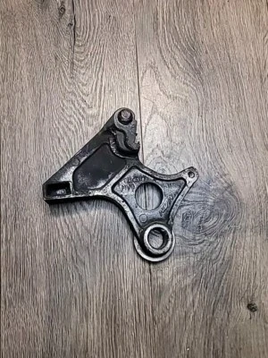 Soporte de pinza de rueda trasera Honda CBR600F3 600 1995-1998 98 buen usado OEM plateado Foto 1 de 4