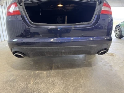 12-15 JAGUAR XF TAMPA DE PARA-CHOQUE TRASEIRO AZUL SAFIRA ESCURA JBM - Imagem 1 de 4