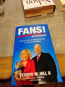 Fans Not Customers (Signed) by Vernon W. Hill II - Imagen 1 de 4